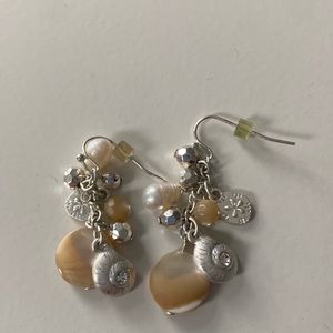 Tommy Bahama earrings